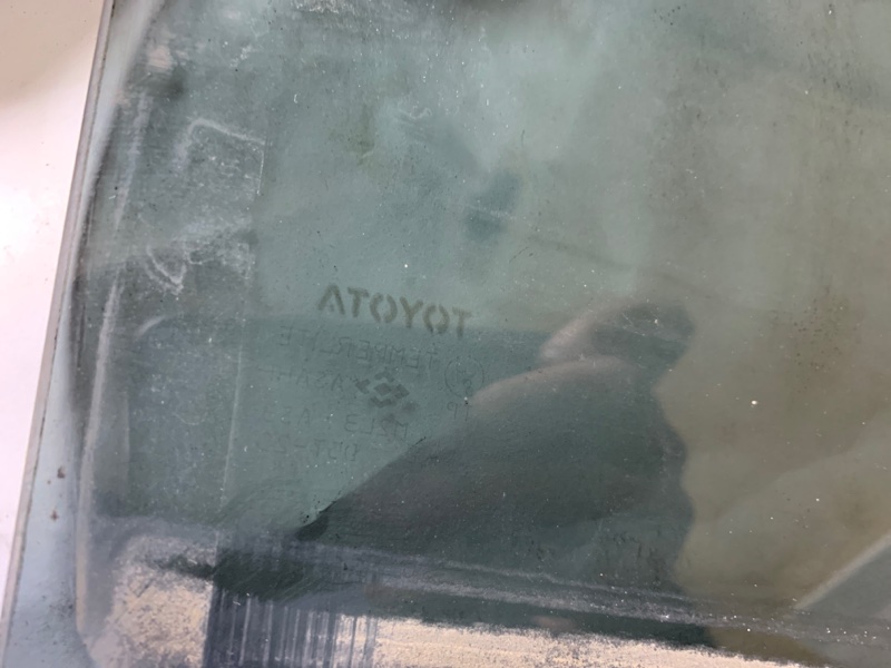 Стекло двери заднее правое HIGHLANDER 01-07 2002 Внедорожник 3.0 1MZFE