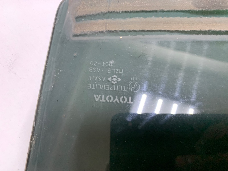 Стекло двери заднее левое HIGHLANDER 01-07 2002 Внедорожник 3.0 1MZFE Стекло двери заднее левое HIGHLANDER 01-07 2002 Внедорожник 3.0 1MZFE