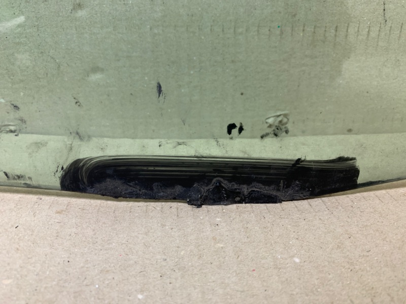 Стекло двери переднее левое HIGHLANDER 01-07 2002 Внедорожник 3.0 1MZFE