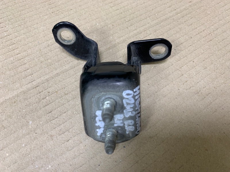 Петля двери верхняя задняя правая HIGHLANDER 01-07 2002 Внедорожник 3.0 1MZFE