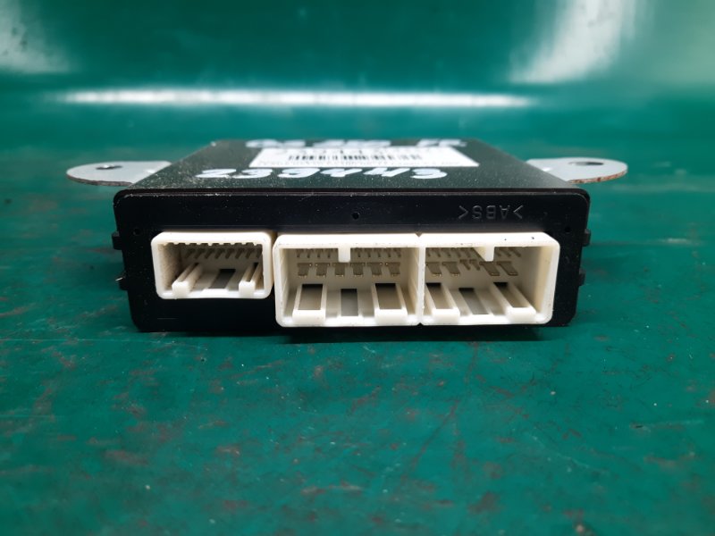 Блок управления дверей передний правый GS350 GS300 05-11 2009 Седан 3.5