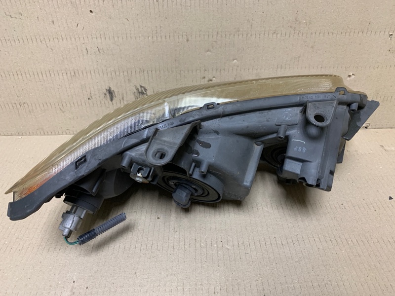 Фара левая HIGHLANDER 01-07 2002 Внедорожник 3.0 1MZFE Фара левая HIGHLANDER 01-07 2002 Внедорожник 3.0 1MZFE