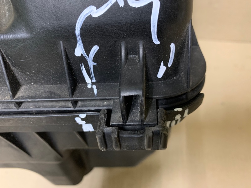 Корпус воздушного фильтра TOYOTA HIGHLANDER 01-07 Внедорожник 3.0 1MZFE Корпус воздушного фильтра TOYOTA HIGHLANDER 01-07 Внедорожник 3.0 1MZFE