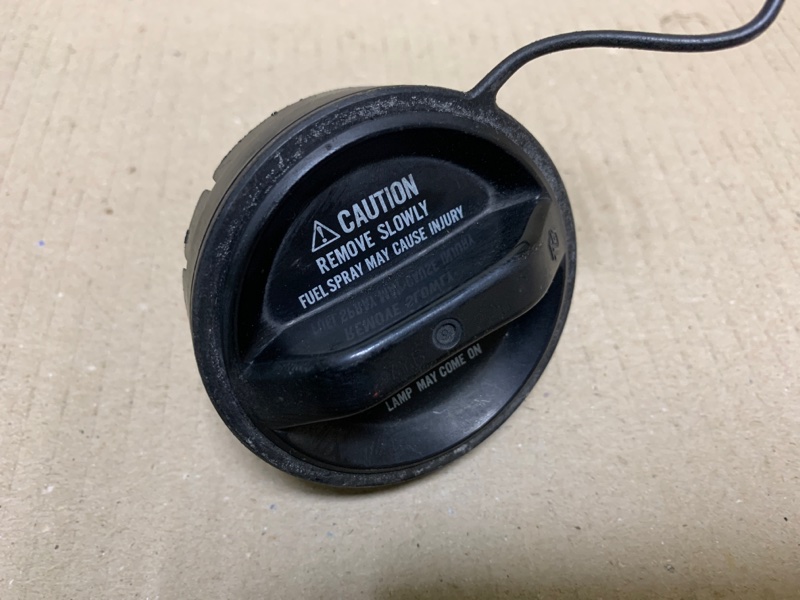 Крышка топливного бака HIGHLANDER 01-07 2002 Внедорожник 3.0 1MZFE
