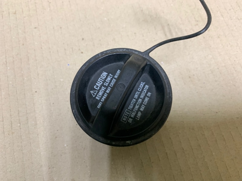 Крышка топливного бака HIGHLANDER 01-07 2002 Внедорожник 3.0 1MZFE