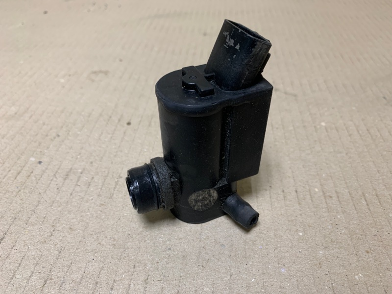 Насос омывателя стекла TOYOTA HIGHLANDER 01-07 2002 Внедорожник 3.0 1MZFE 85330-20470 Б/У