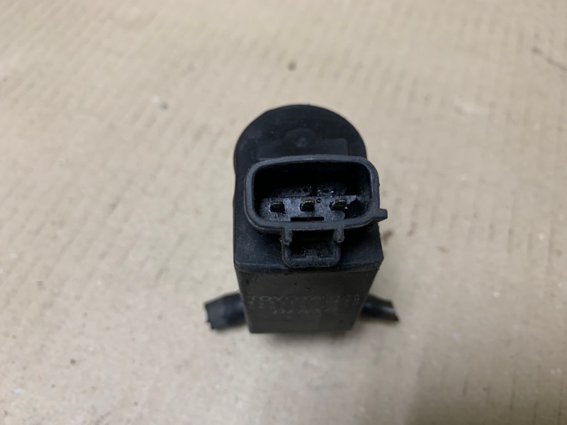 Насос омывателя стекла HIGHLANDER 01-07 2002 Внедорожник 3.0 1MZFE