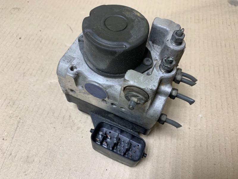Блок ABS TOYOTA HIGHLANDER 01-07 2002 Внедорожник 3.0 1MZFE 44050-48010 Б/У