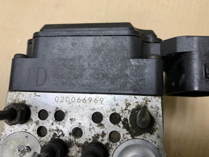 Блок ABS HIGHLANDER 01-07 2002 Внедорожник 3.0 1MZFE