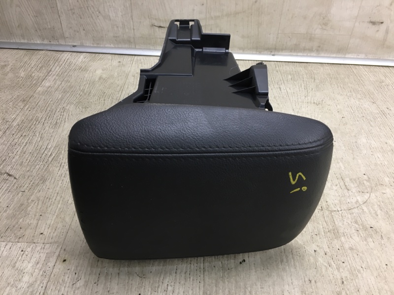 Подлокотник FORD FOCUS 10-18 2017 CB8 2.0 XQDA F1EZ-5806024-CB Б/У