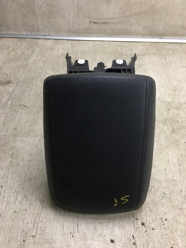 Подлокотник FOCUS 10-18 2017 CB8 2.0 XQDA