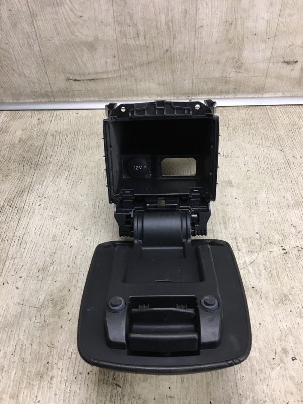 Подлокотник FOCUS 10-18 2017 CB8 2.0 XQDA