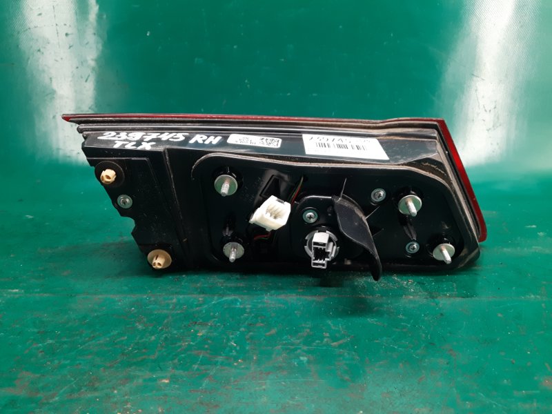 Фонарь внутренний правый TLX 14-17 2015 Седан 2.4