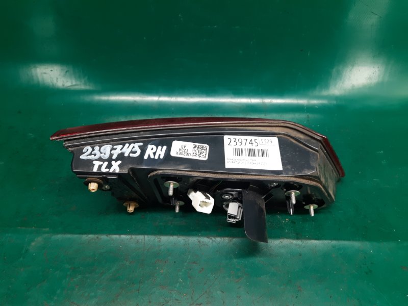 Фонарь внутренний правый TLX 14-17 2015 Седан 2.4