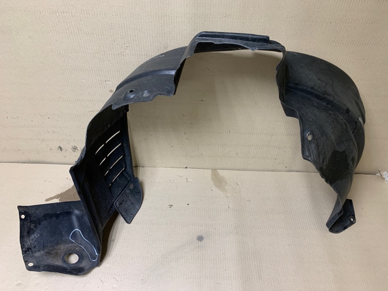 Подкрылок передний правый HIGHLANDER 01-07 2002 Внедорожник 3.0 1MZFE