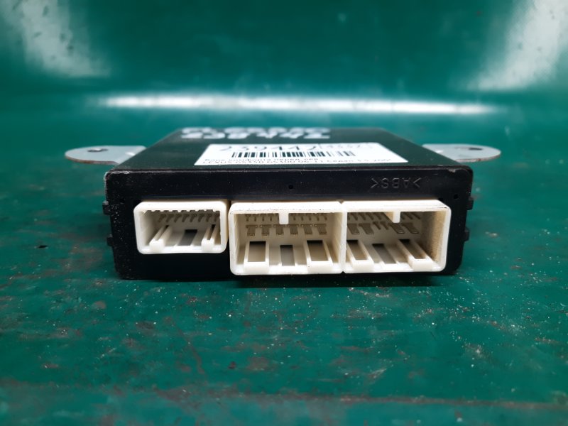 Блок управления дверей передний левый GS350 GS300 05-11 2009 Седан 3.5