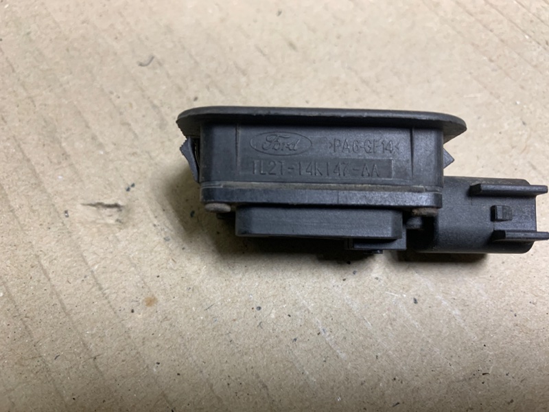 Кнопка открывания багажника наружная FUSION 14- 2015 Седан C15HDTX