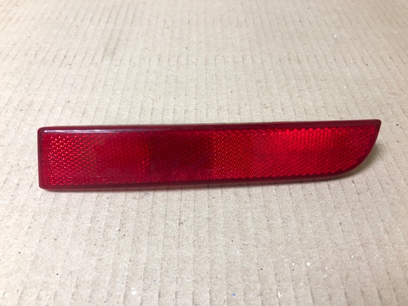 Катафот R правый задний MITSUBISHI ASX / OUTLANDER SPORT 10-21 2012 Внедорожник 2.0 8355A040 Б/У