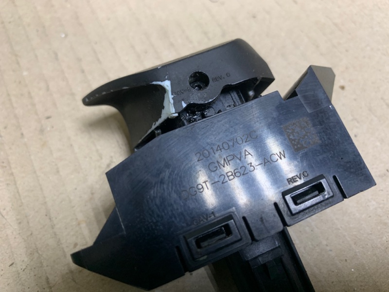 Кнопка стояночного тормоза FUSION 14- 2015 Седан C15HDTX