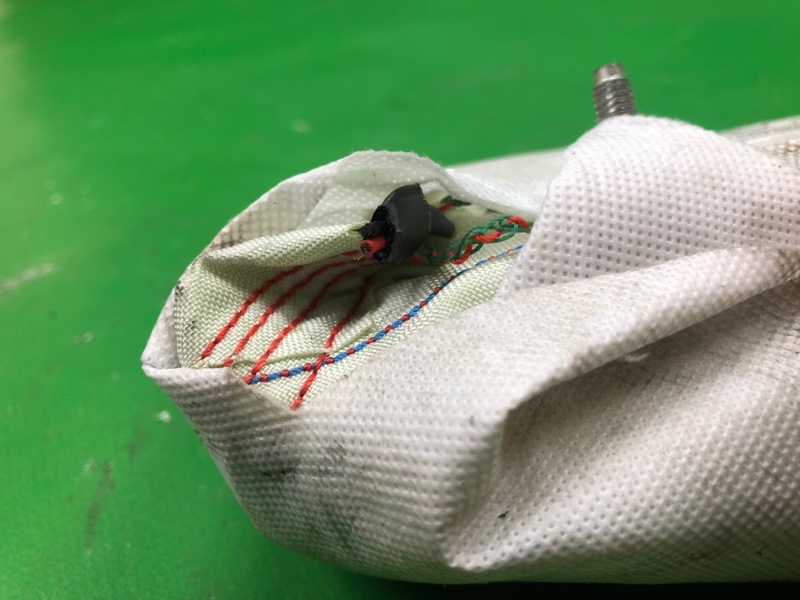 Подушка безопасности в сиденье правая KIA FORTE/CERATO TD 08-13