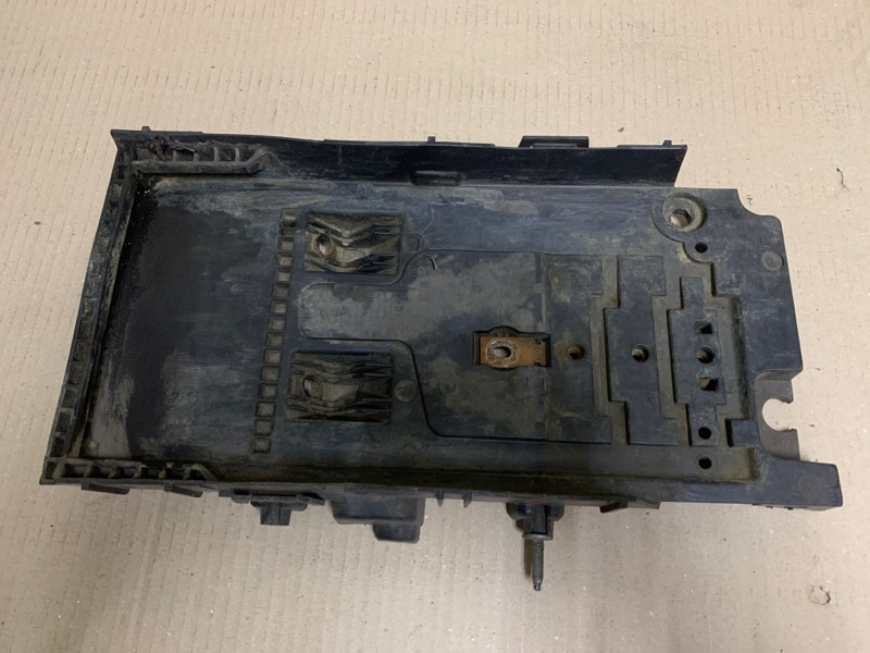 Полка аккумулятора FUSION 14- 2015 Седан C15HDTX