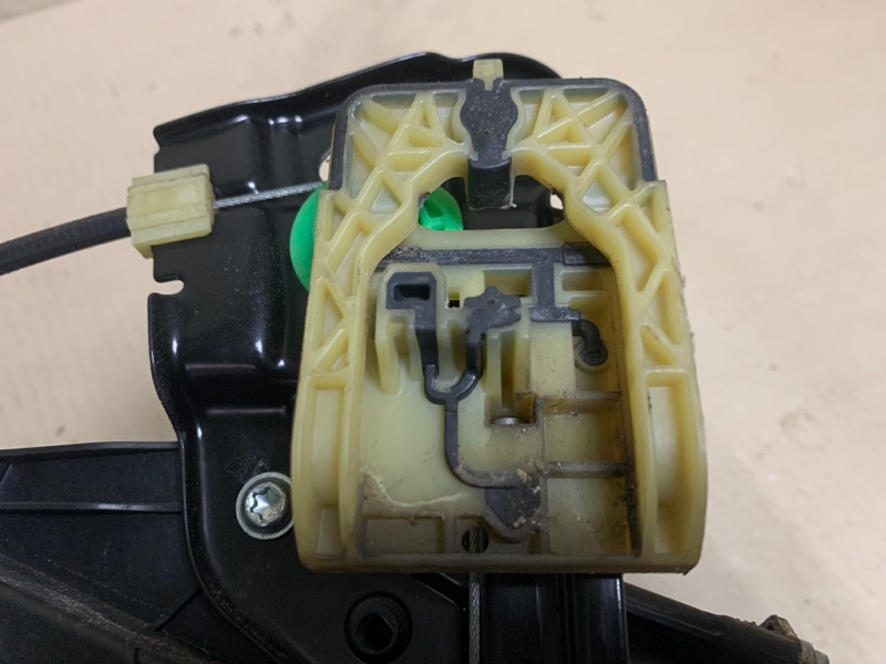 Стеклоподъемник передний правый FUSION 14- 2015 Седан C15HDTX Стеклоподъемник передний правый FUSION 14- 2015 Седан C15HDTX