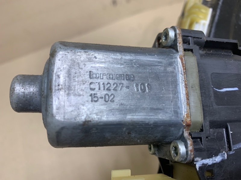 Стеклоподъемник передний правый FUSION 14- 2015 Седан C15HDTX Стеклоподъемник передний правый FUSION 14- 2015 Седан C15HDTX