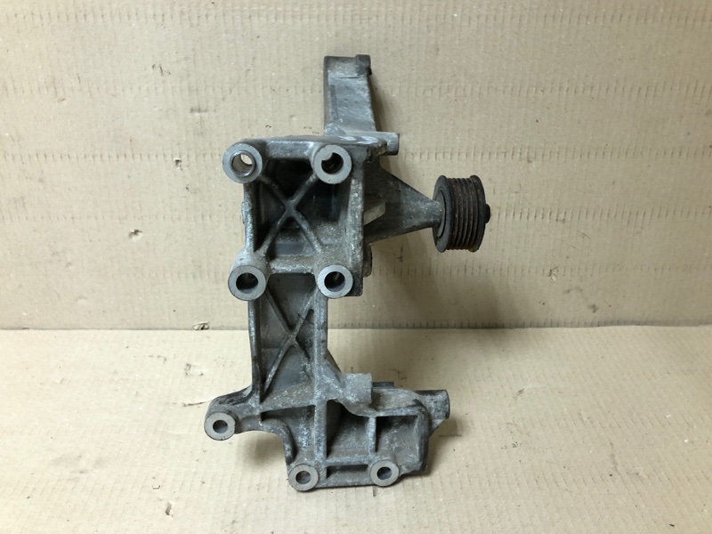 Кронштейн генератора MITSUBISHI ASX / OUTLANDER SPORT 10-21 Внедорожник 2.0