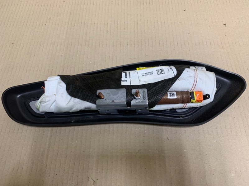 Подушка безопасности в сиденье передняя левая FORD FUSION 14- Седан C15HDTX