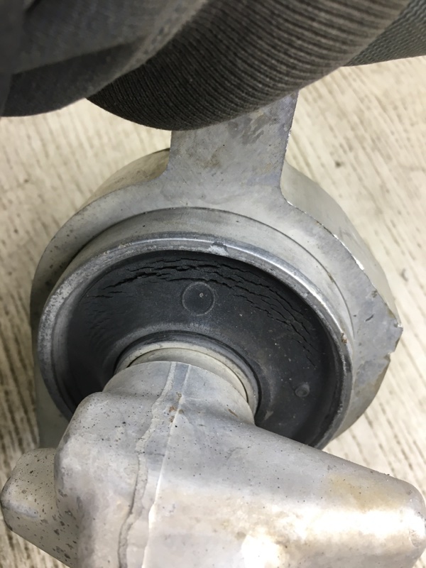 Рычаг передней подвески нижний левый EX35(37) 07-12