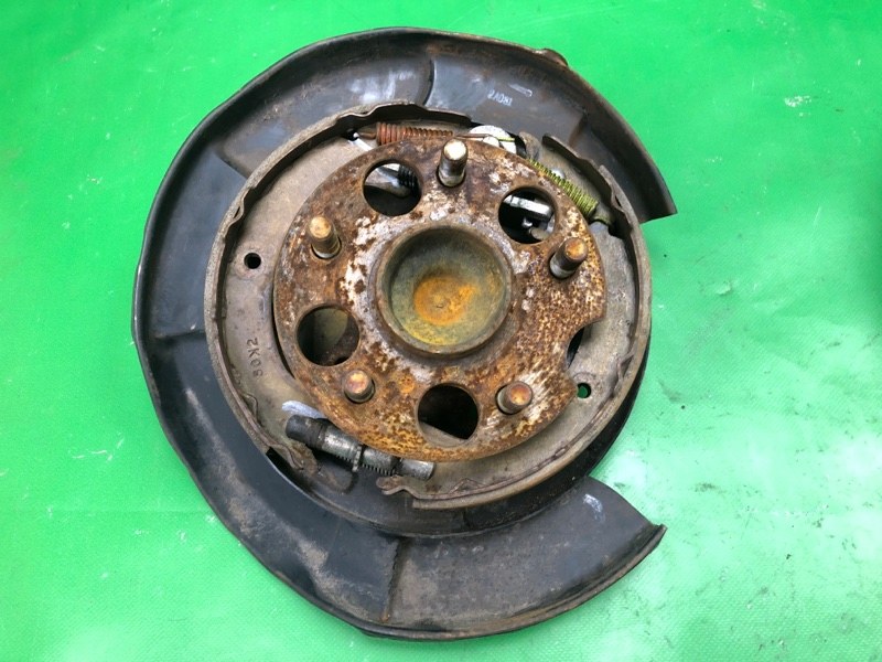 Запчасть ступица задняя левая TOYOTA SIENNA 11-16 2012 GSL30 3.5 2GR-FE 42450-08030 Б/У Ступица задняя левая TOYOTA SIENNA 11-16 2012 GSL30 3.5 2GR-FE 42450-08030 Б/У