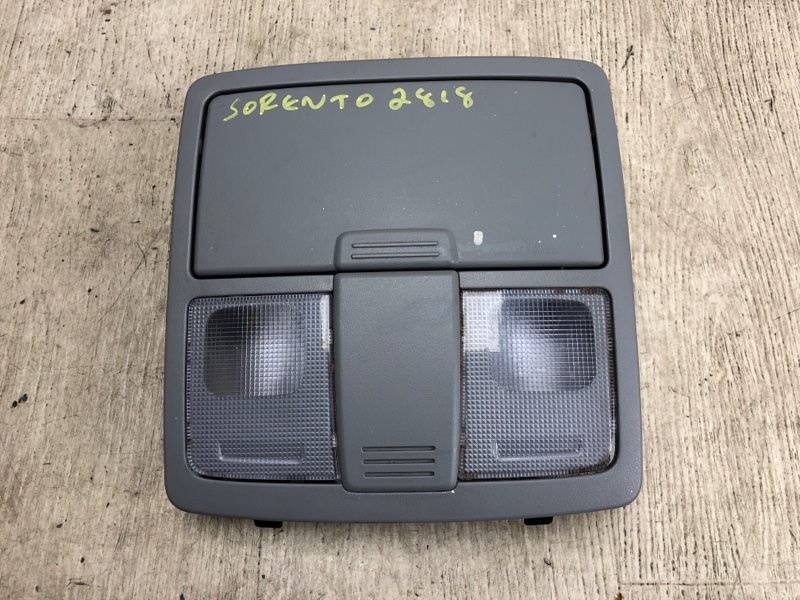Плафон салона KIA SORENTO XM 09-14 2012 XM 2.4 G4KJ 92800-1U100H9 Б/У