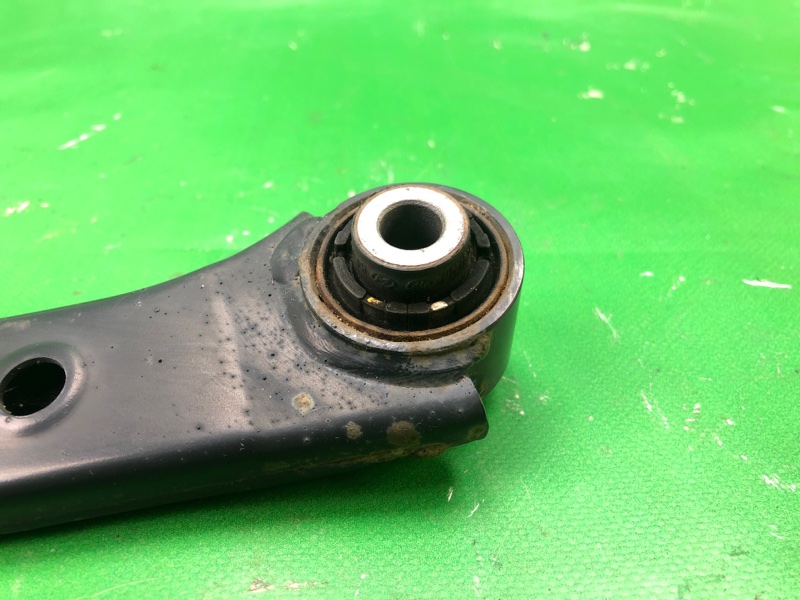 Рычаг задней подвески поперечный верхний задний левый KIA SORENTO UM 14-