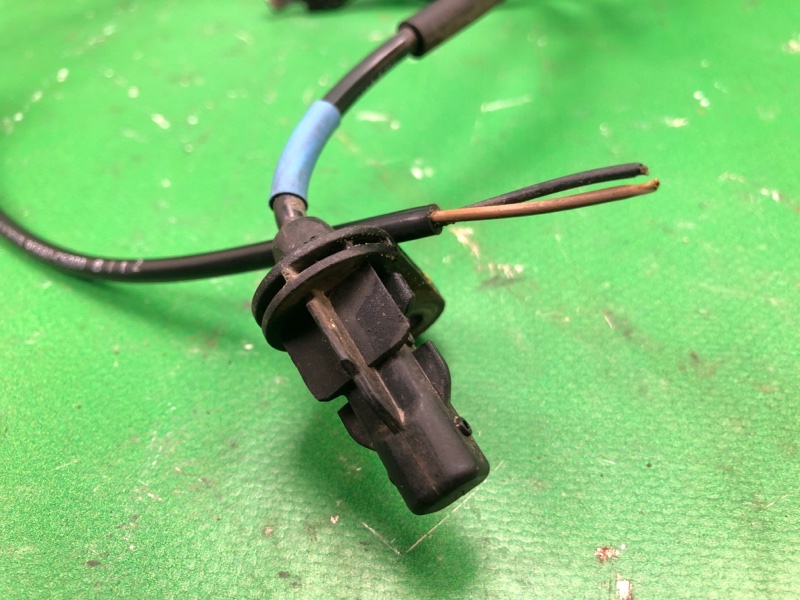 Датчик ABS задний левый SORENTO UM 14- Датчик ABS задний левый SORENTO UM 14-