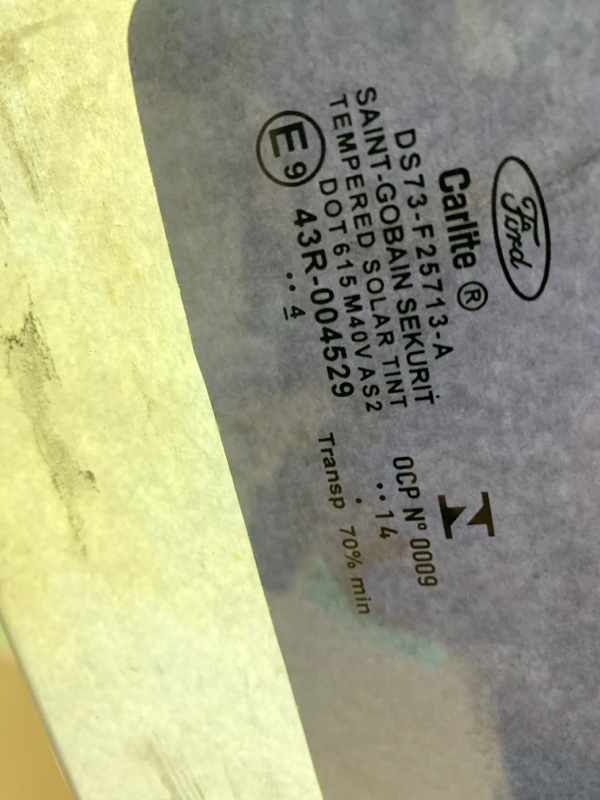 Стекло двери заднее левое FUSION 14- 2015 Седан C15HDTX