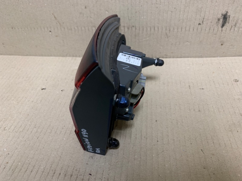 Фонарь внутренний правый FORD FUSION 14- Седан C15HDTX Фонарь внутренний правый FORD FUSION 14- Седан C15HDTX