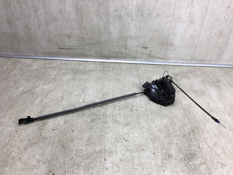 Замок двери передний правый FORD FOCUS 10-18 2017 CB8 2.0 XQDA F1EZ-58219A64-A Б/У