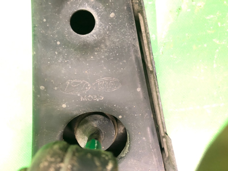 Рычаг задней подвески поперечный нижний задний правый KIA SORENTO UM 14-