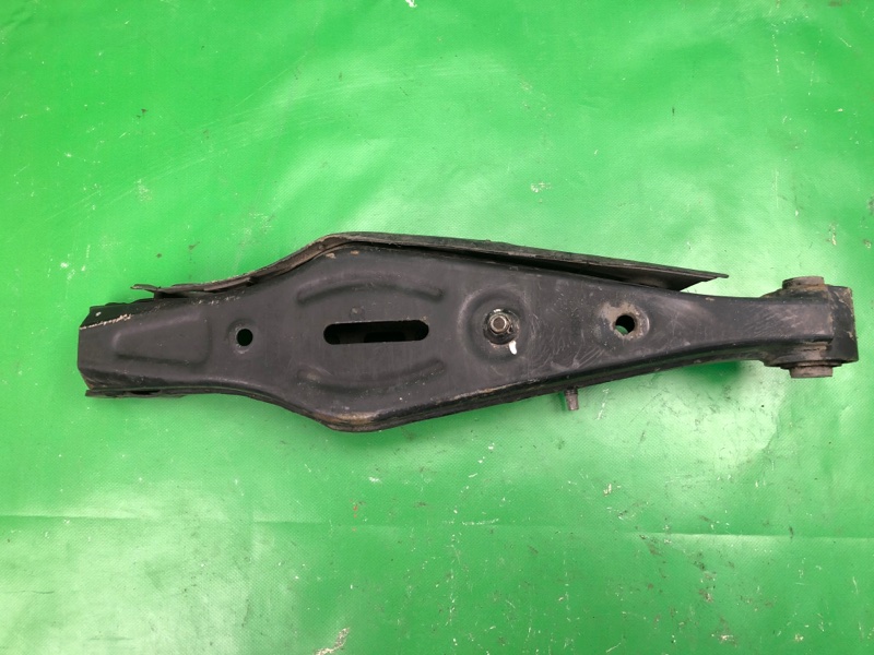 Рычаг задней подвески поперечный нижний задний правый SORENTO UM 14-