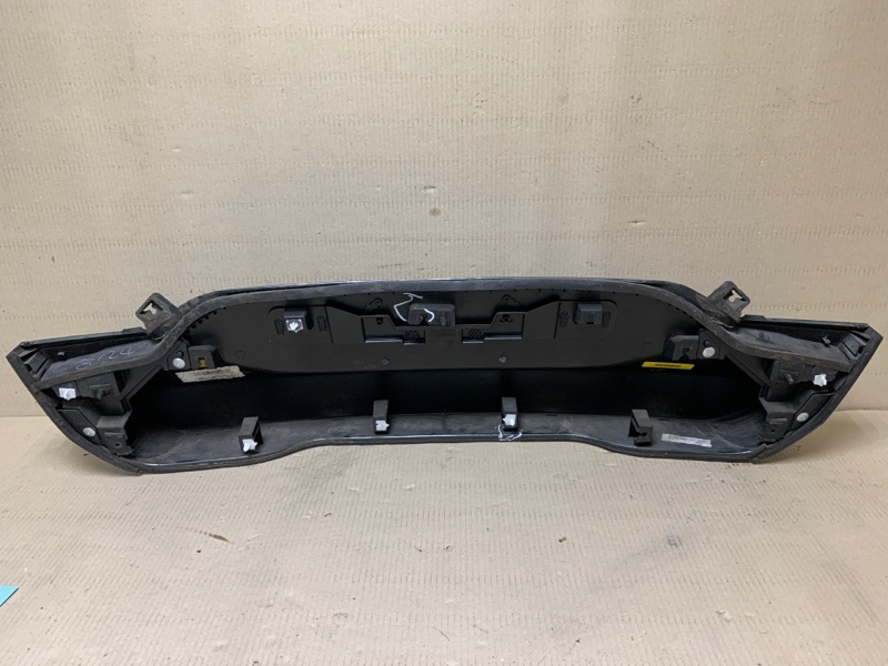 Накладка крышки багажника FUSION 14- 2015 Седан C15HDTX Накладка крышки багажника FUSION 14- 2015 Седан C15HDTX