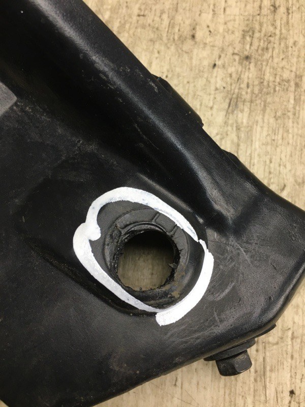 Кронштейн заднего бампера левый DART 12-16 2014 PF 2.4 ED6