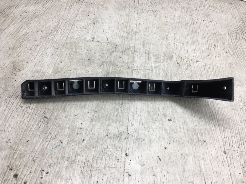 Кронштейн заднего бампера правый DODGE DART 12-16 PF 2.4 ED6