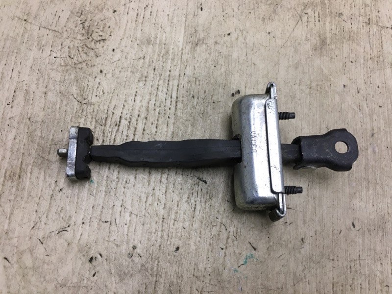 Ограничитель двери задний левый DART 12-16 2014 PF 2.4 ED6