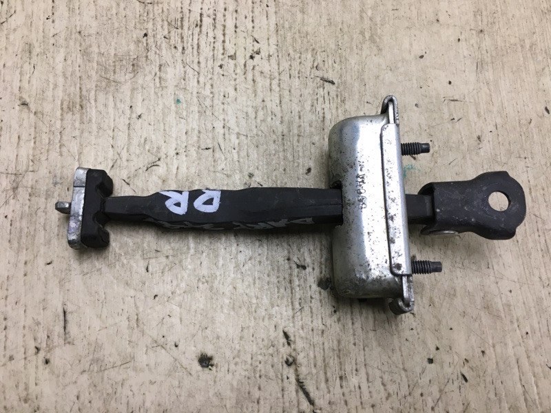 Ограничитель двери задний правый DART 12-16 2014 PF 2.4 ED6