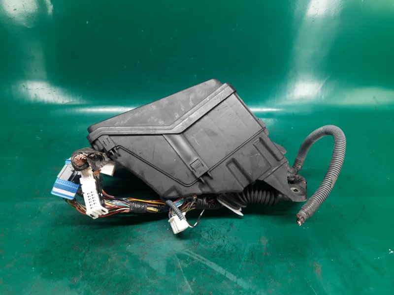 Блок предохранителей моторный отсек GS350 GS300 05-11 2009 Седан 3.5