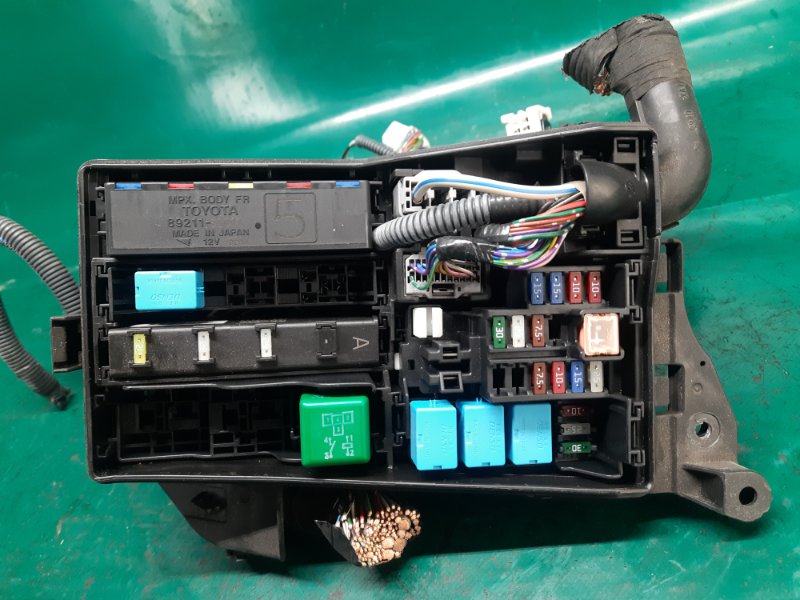 Блок предохранителей моторный отсек LEXUS GS350 GS300 05-11 2009 Седан 3.5 82666-30730 Б/У