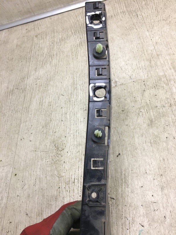 Кронштейн заднего бампера левый DART 12-16 2014 PF 2.4 ED6