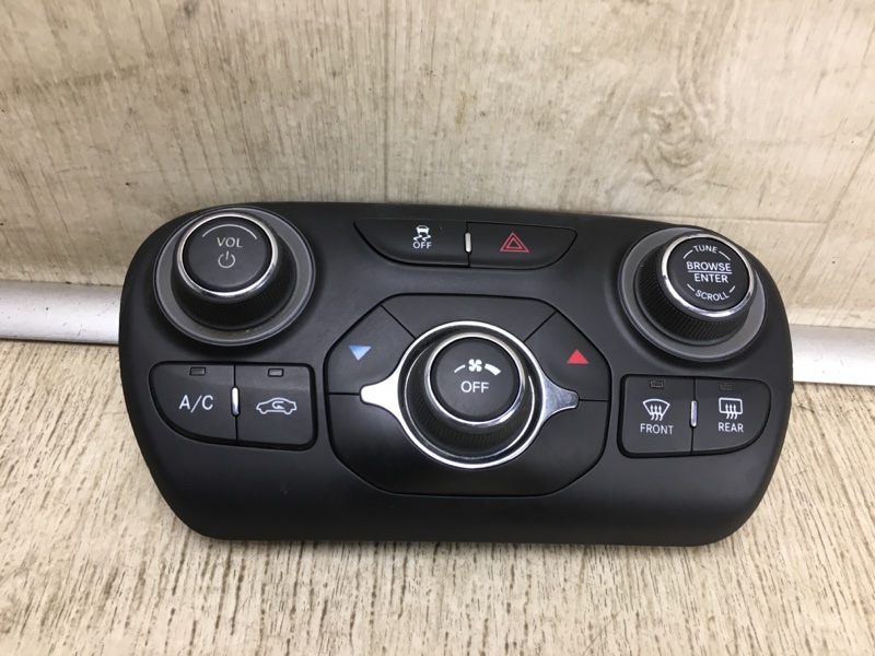 Запчасть блок управления печкой DODGE DART 12-16 2014 PF 2.4 ED6 5091141AE Б/У Блок управления печкой DODGE DART 12-16 2014 PF 2.4 ED6 5091141AE Б/У