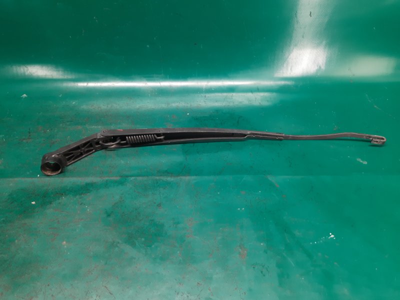 Поводок стеклоочистителя передний левый TOYOTA YARIS 05–11 Хэтчбек 1.5 1NZ-FE