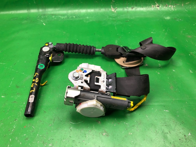 Ремень безопасности правый HYUNDAI SONATA YF 10-14 2014 YF 2.0 G4KH 88820-3Q000-HZ Б/У